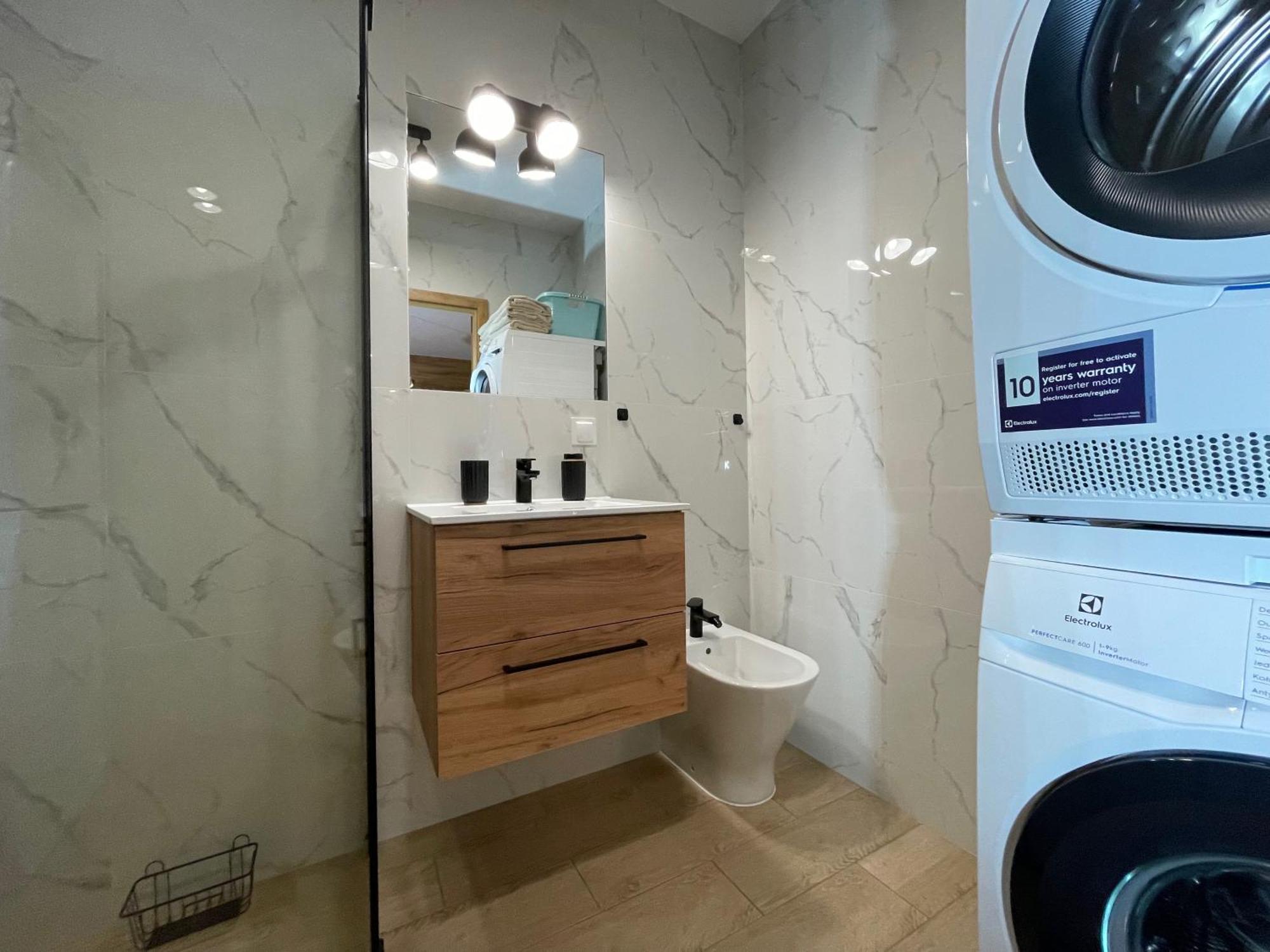 Superior Baltea 3 Rooms, 2 Bedrooms, 800m, Air Condition! Danzig